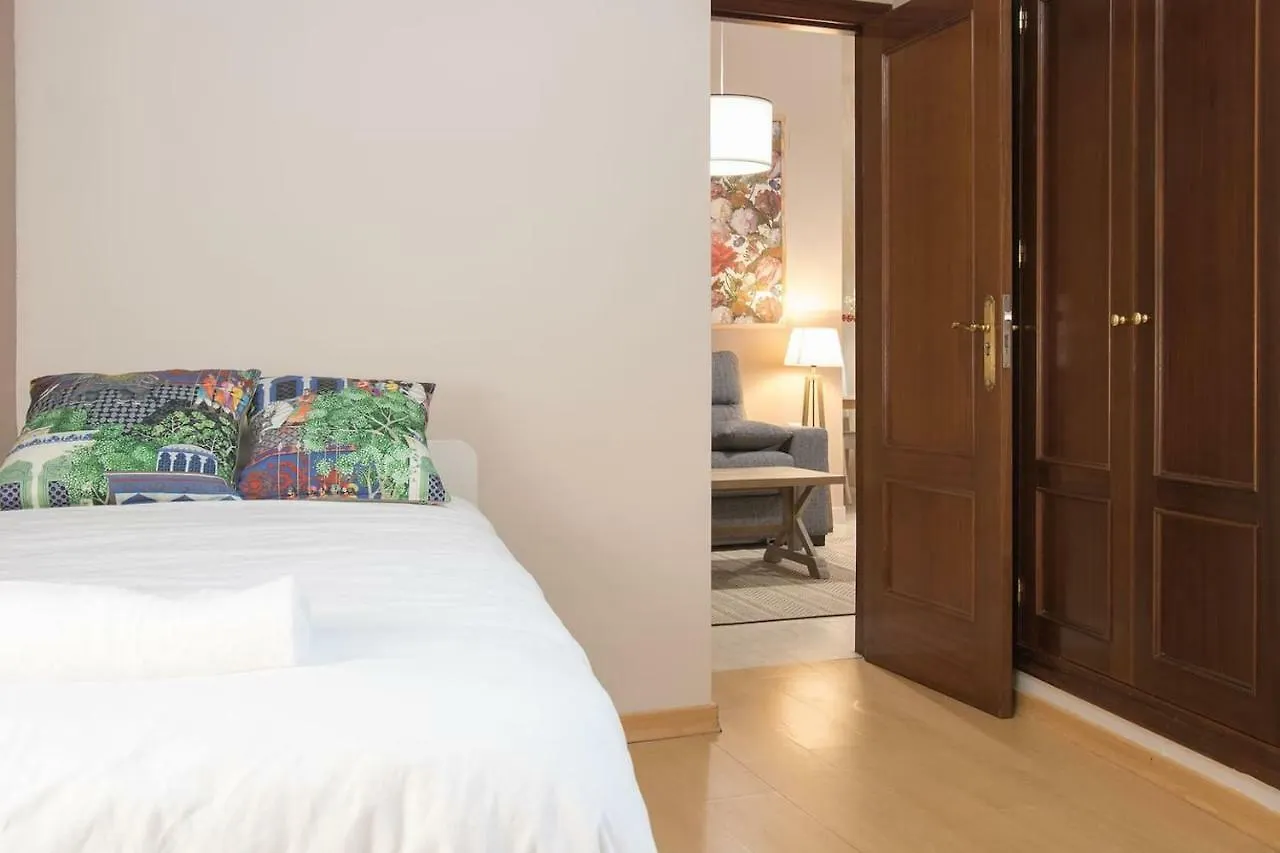 Abades Cathedral Oasis Apartment Seville