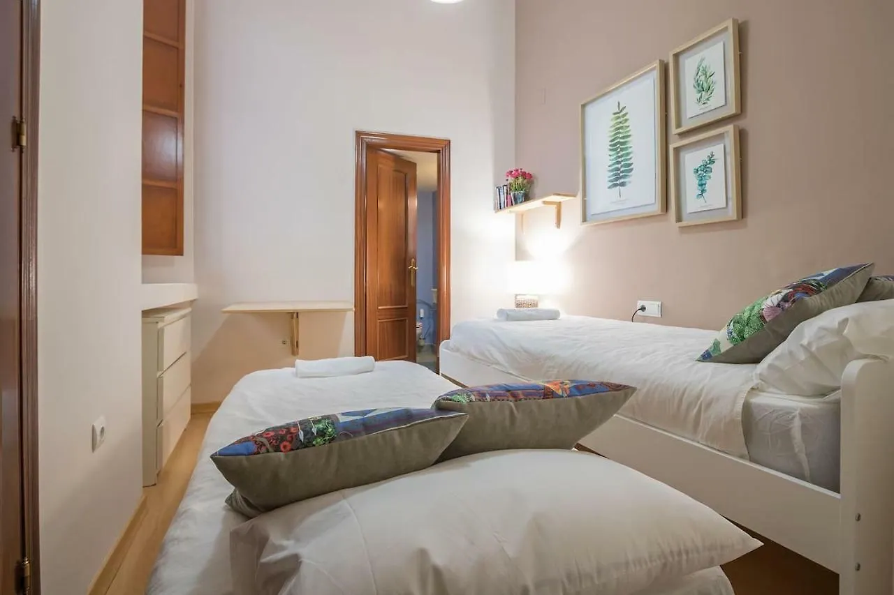 Abades Cathedral Oasis Apartment Seville